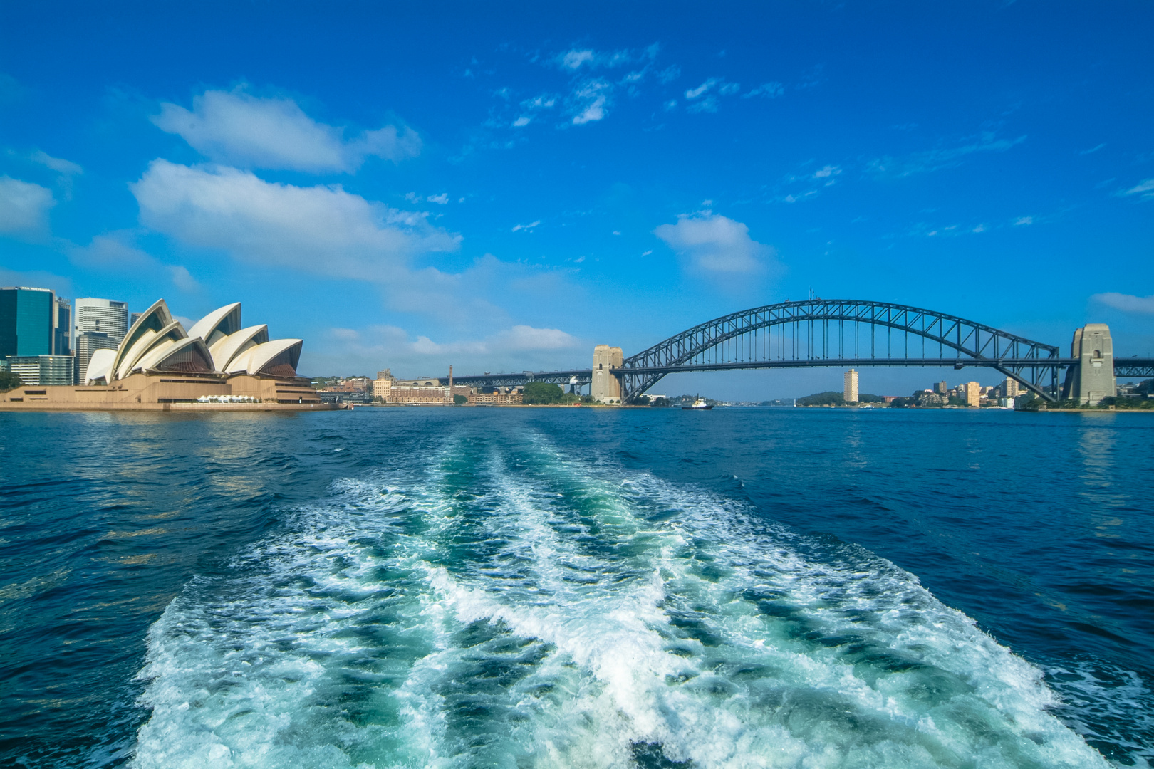 Australien 2015, New South Wales, Sydney, Opera und Harbour Bridge von der Fähre zum Sydney Zoo