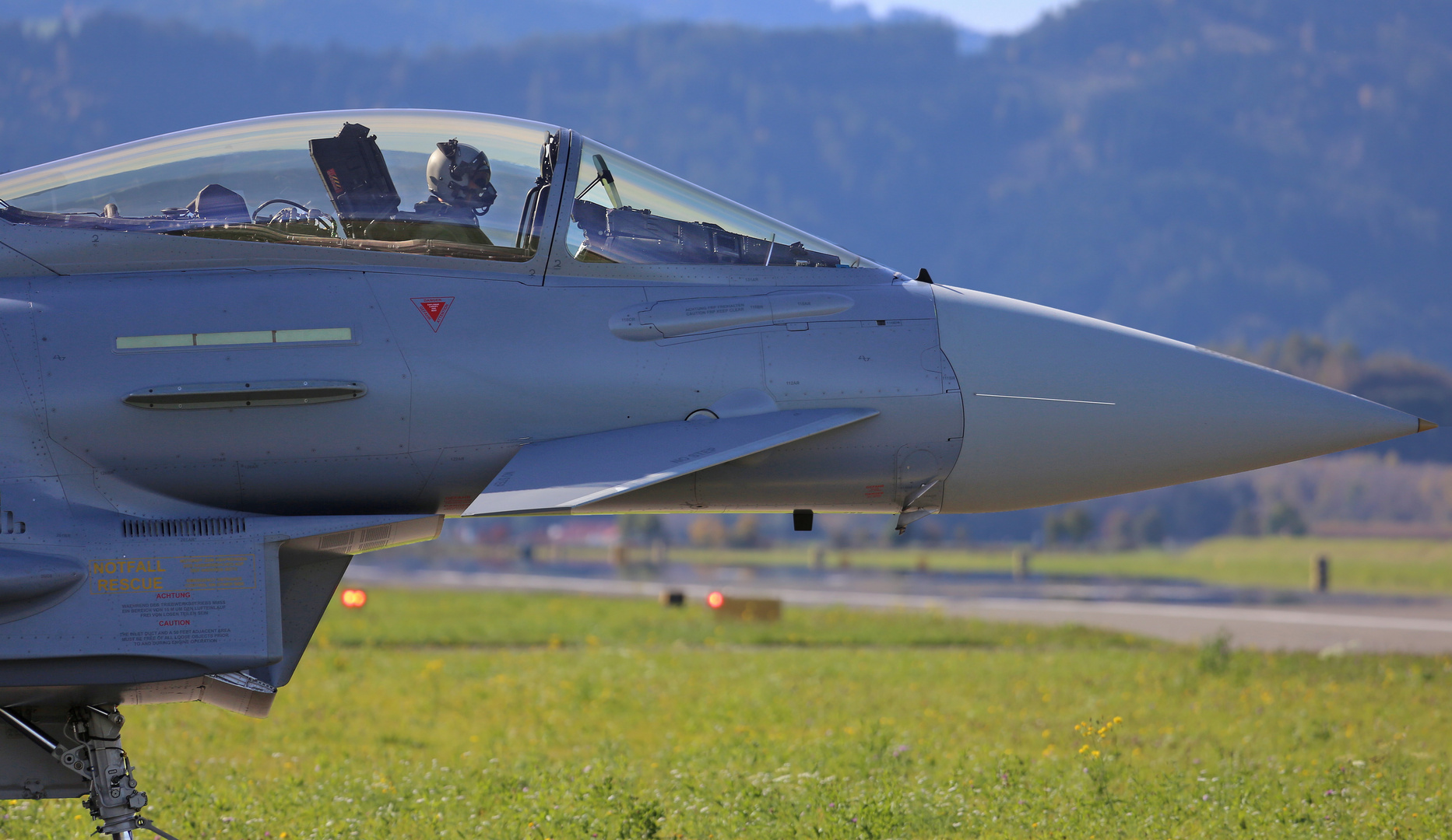 Austrian - Air Force 7L-WH