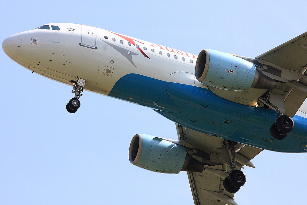 Austrian Airlines A320 OE-LBS