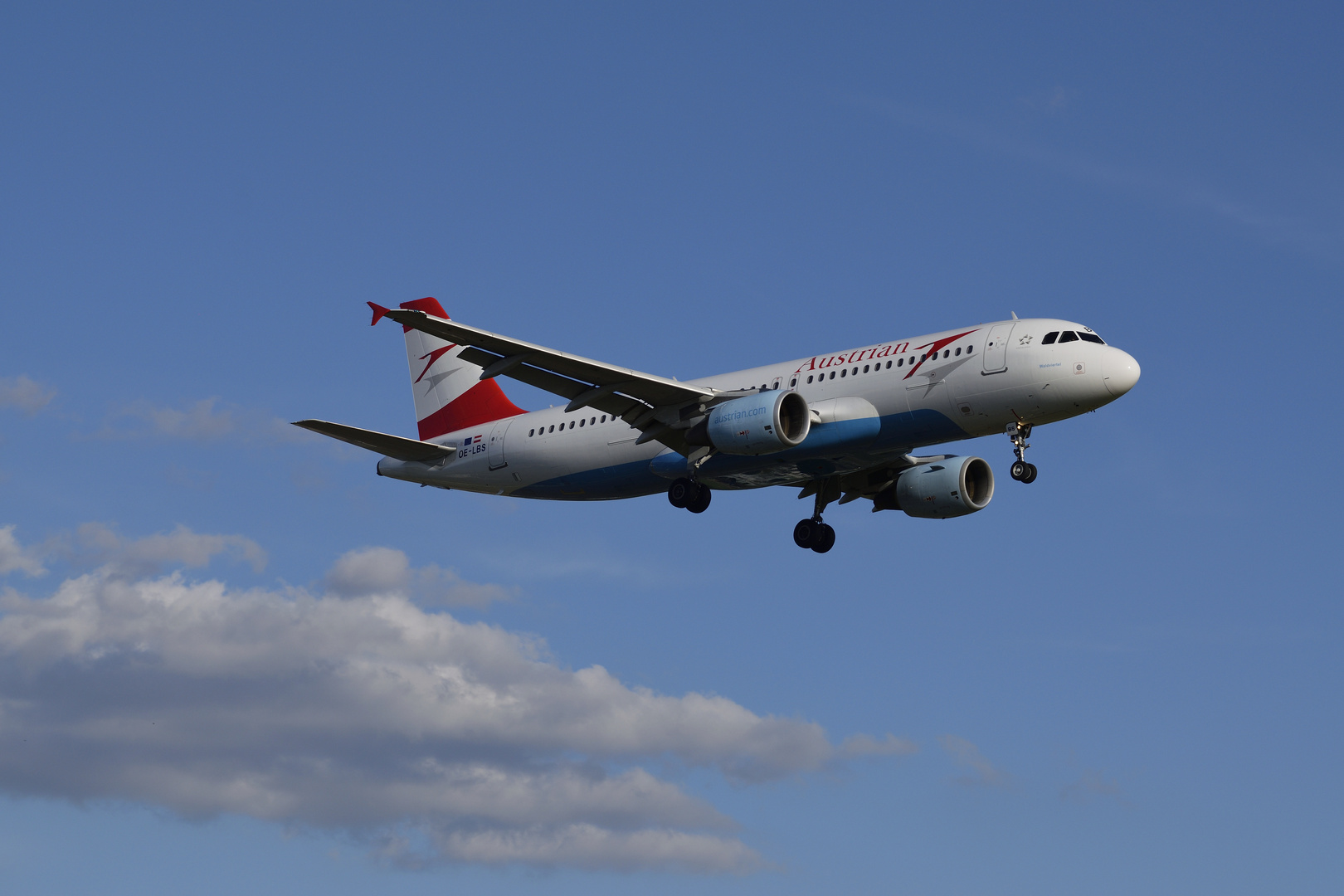 Austrian Airlines Airbus A320-214