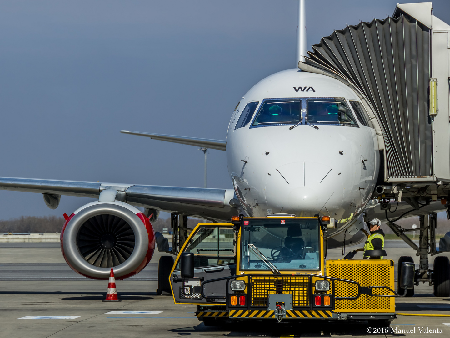 Austrian E195