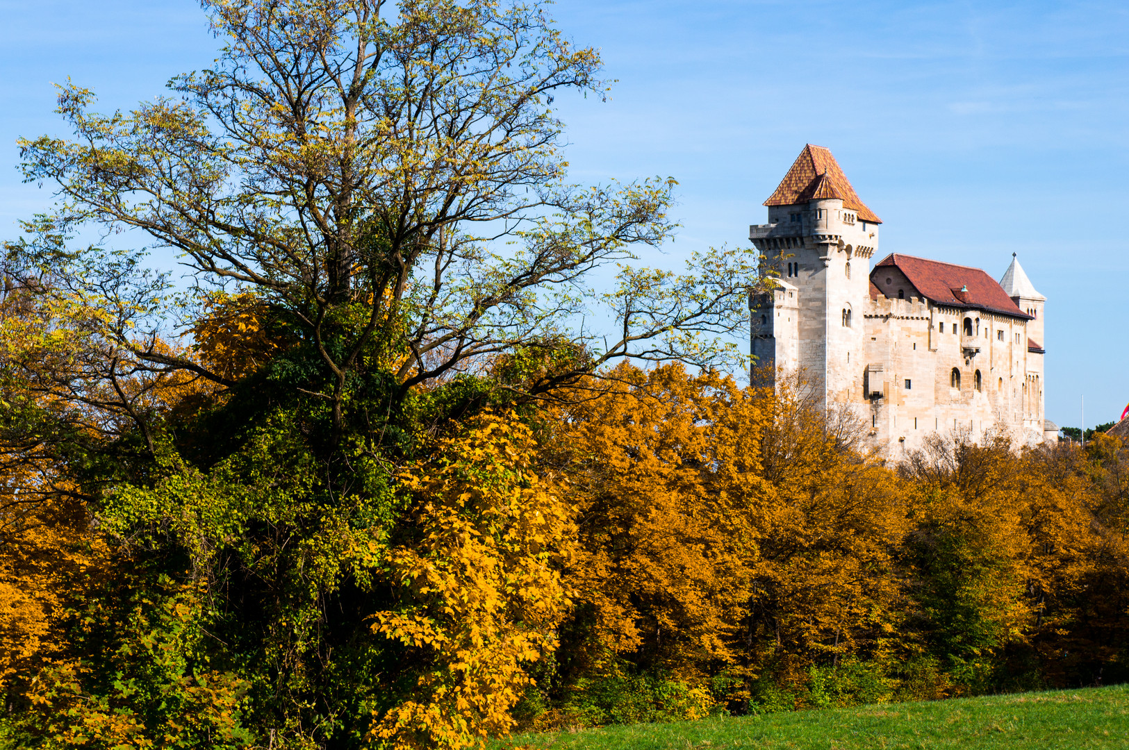 (AUT) Burg Lichtenstein