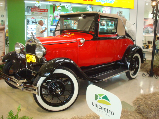 Auto Antiguo