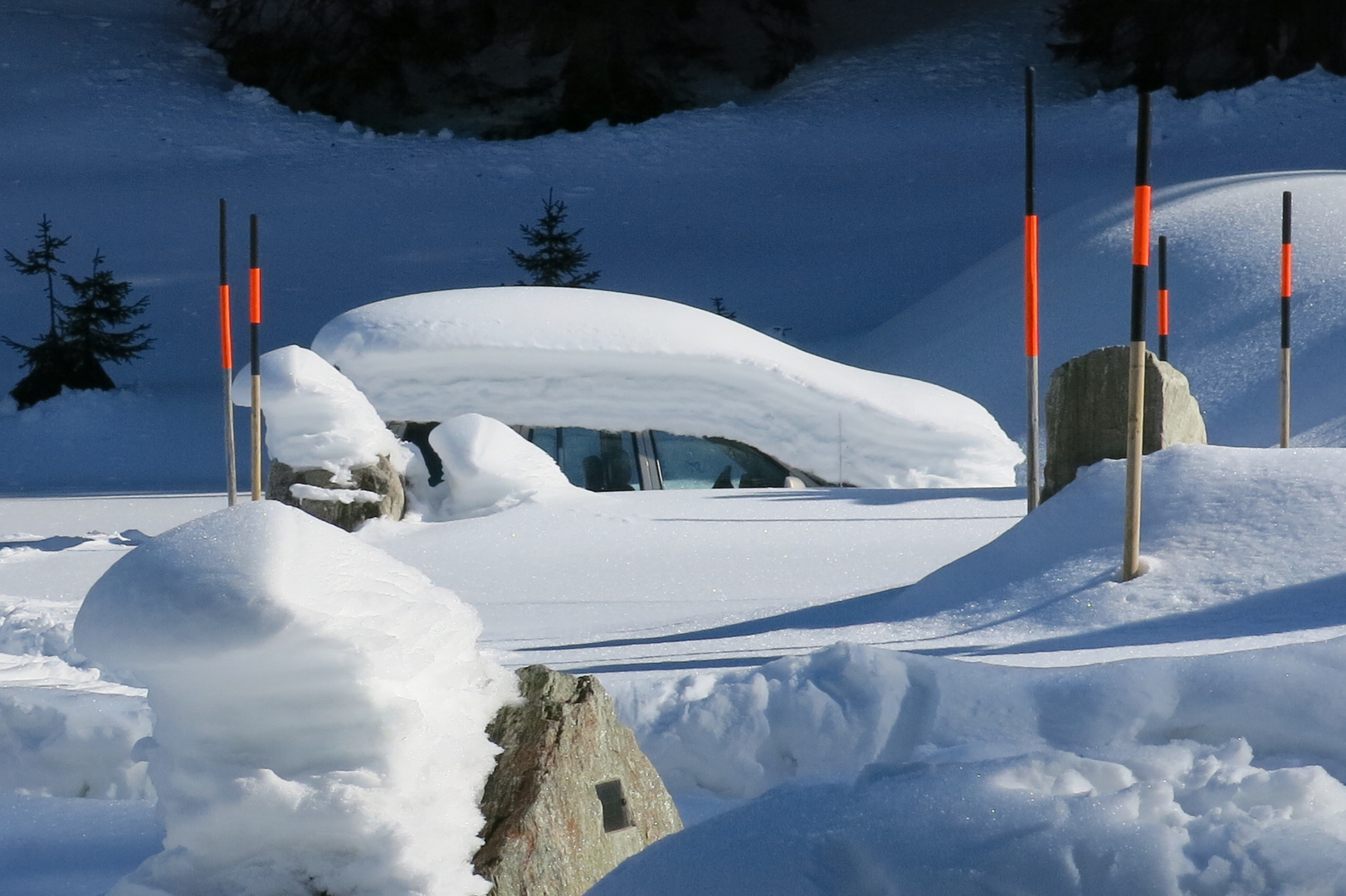 Auto im Schnee