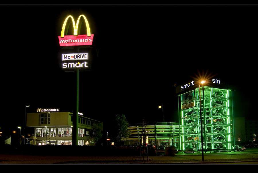 auto kaufen - burger essen