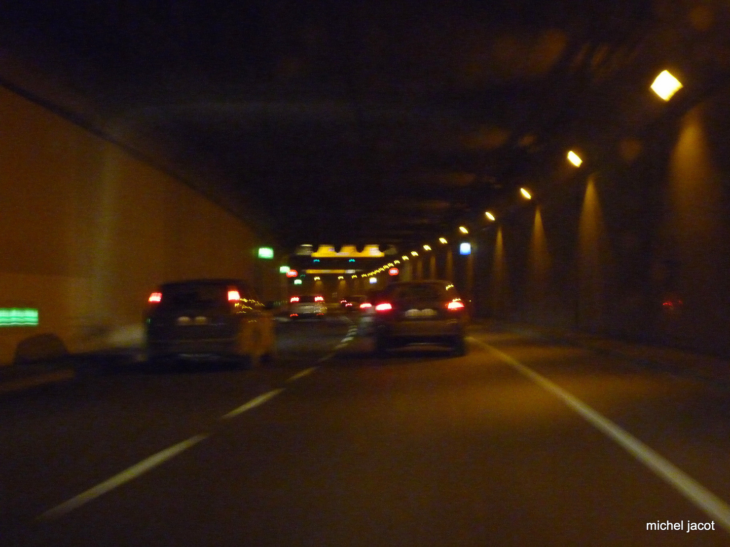 auto-tunnel Foto & Bild | architektur, tunnel tunell, motive Bilder auf ...