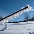 Autoantenne mit Eiskristallen