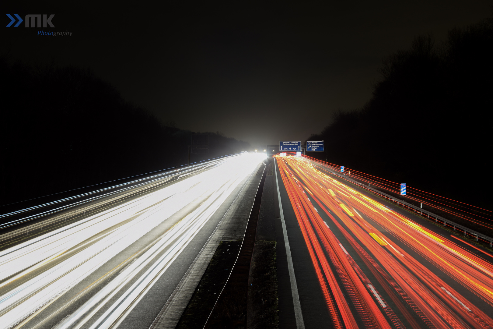 Autobahn A2 bei Nacht