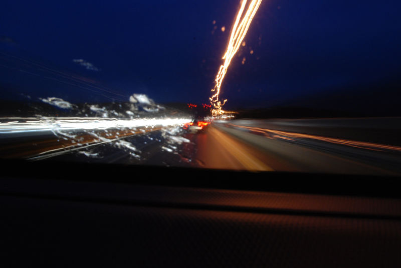 Autobahn bei Nacht