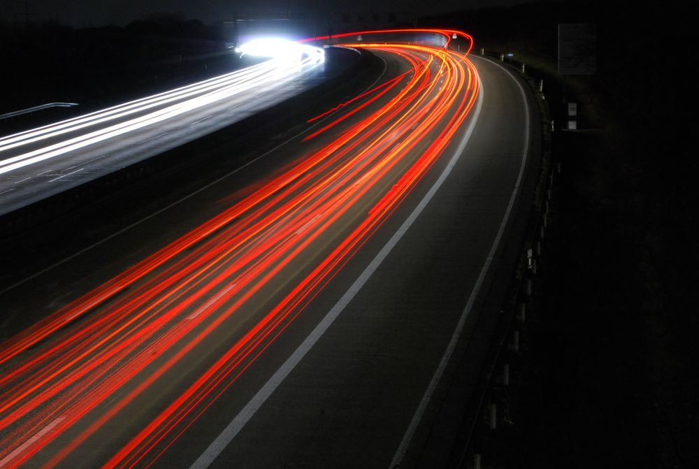 Autobahn bei Nacht von Wönnsche 