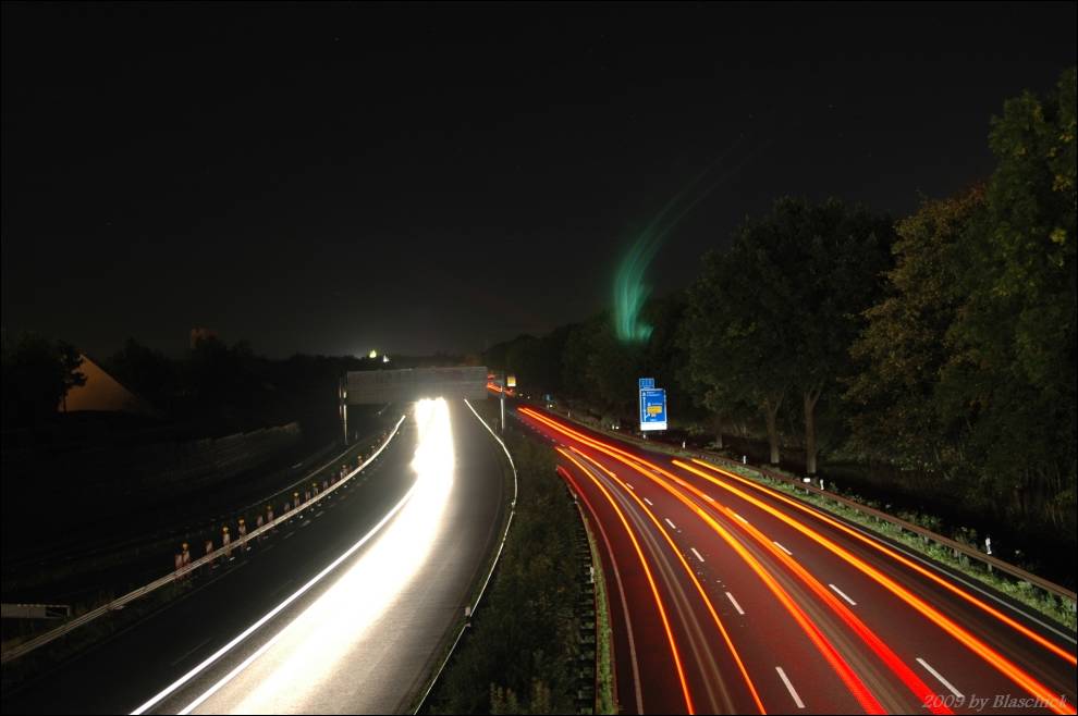 Autobahn bei Nacht