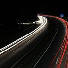 Autobahn bei Nacht