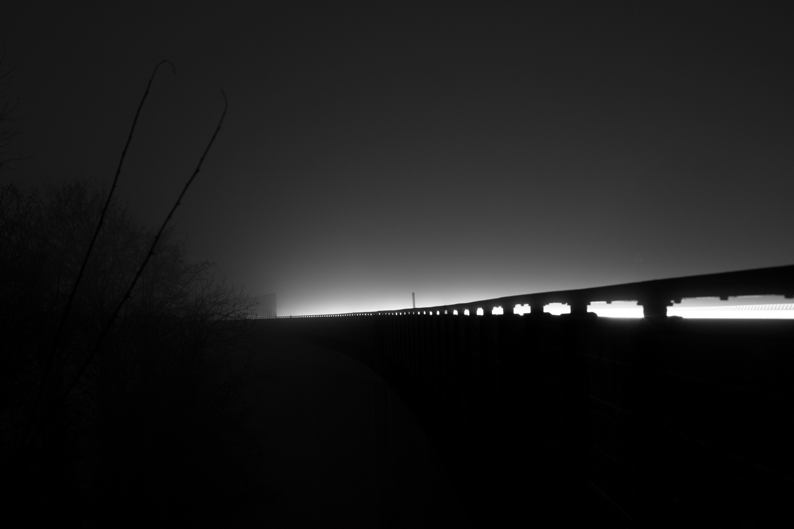 Autobahn bei Nacht