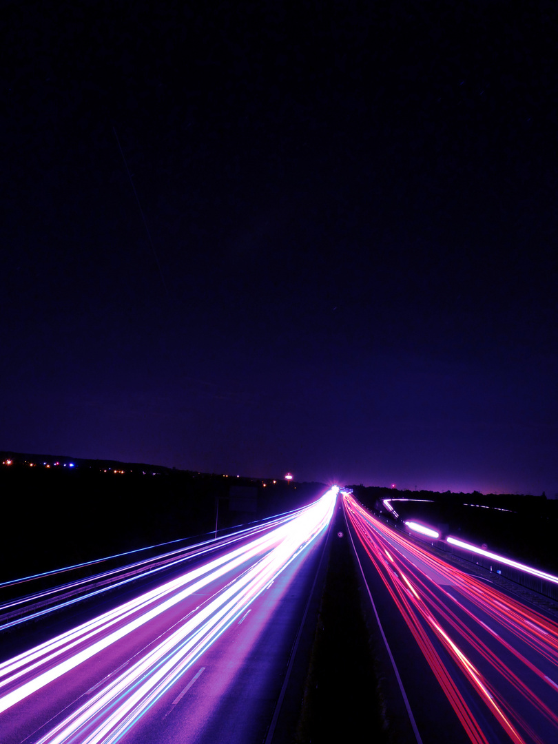 Autobahn bei Nacht - bearbeitet