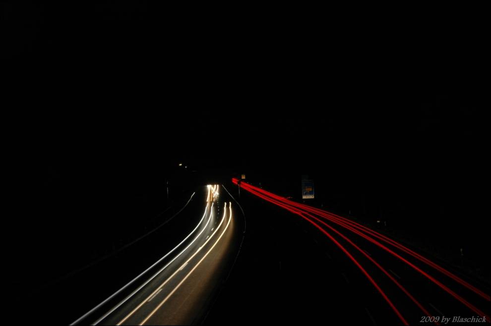Autobahn bei Nacht bei Hannover