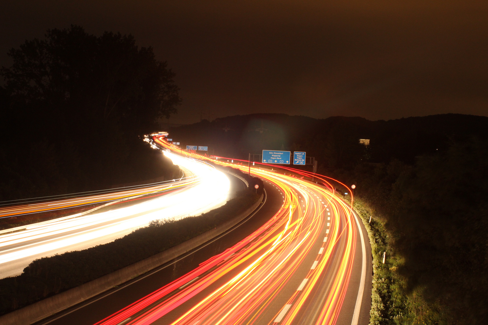 Autobahn Dortmund Westhofen bei Nacht