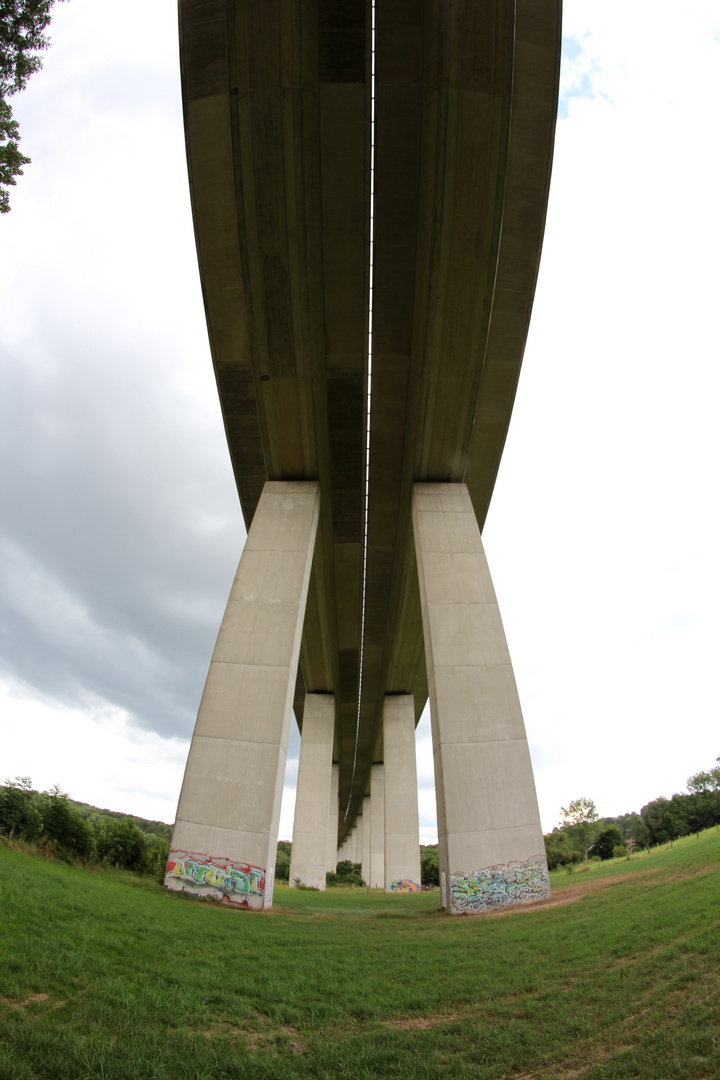 Autobahnbrücke