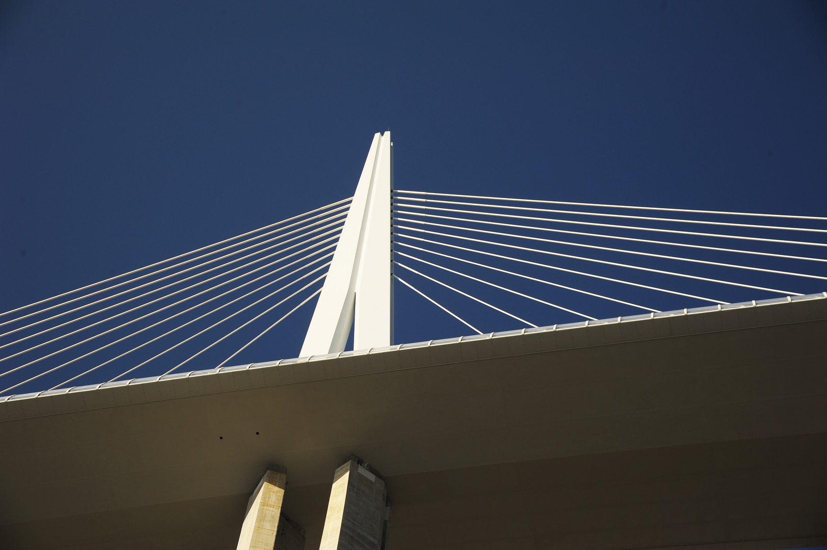 Autobahnbrücke bei Millau ( 02 )