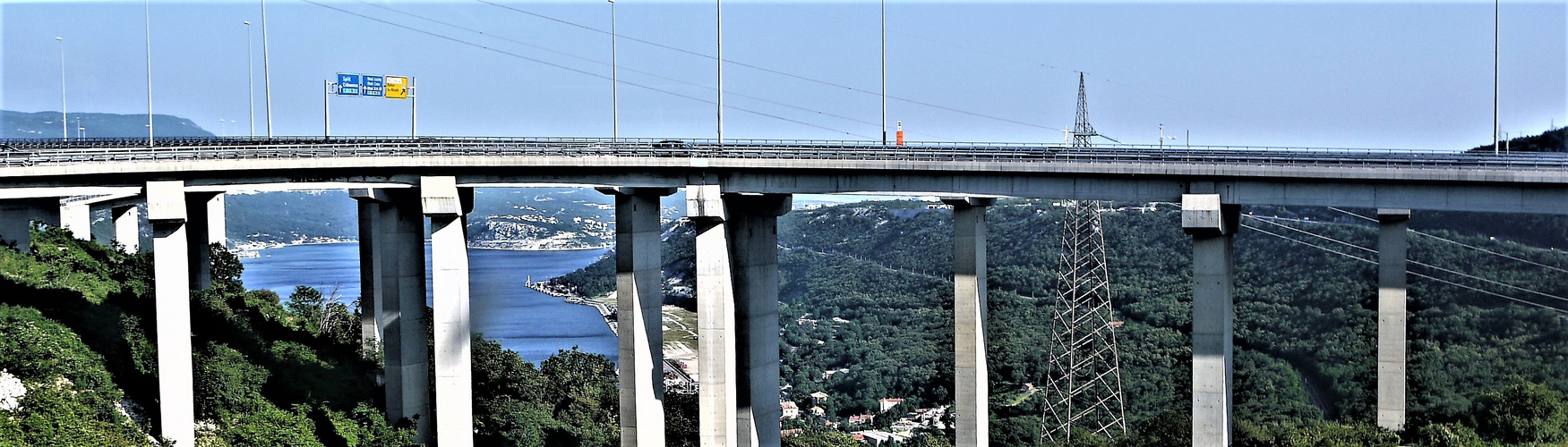 Autobahnbrücke bei Rijeka