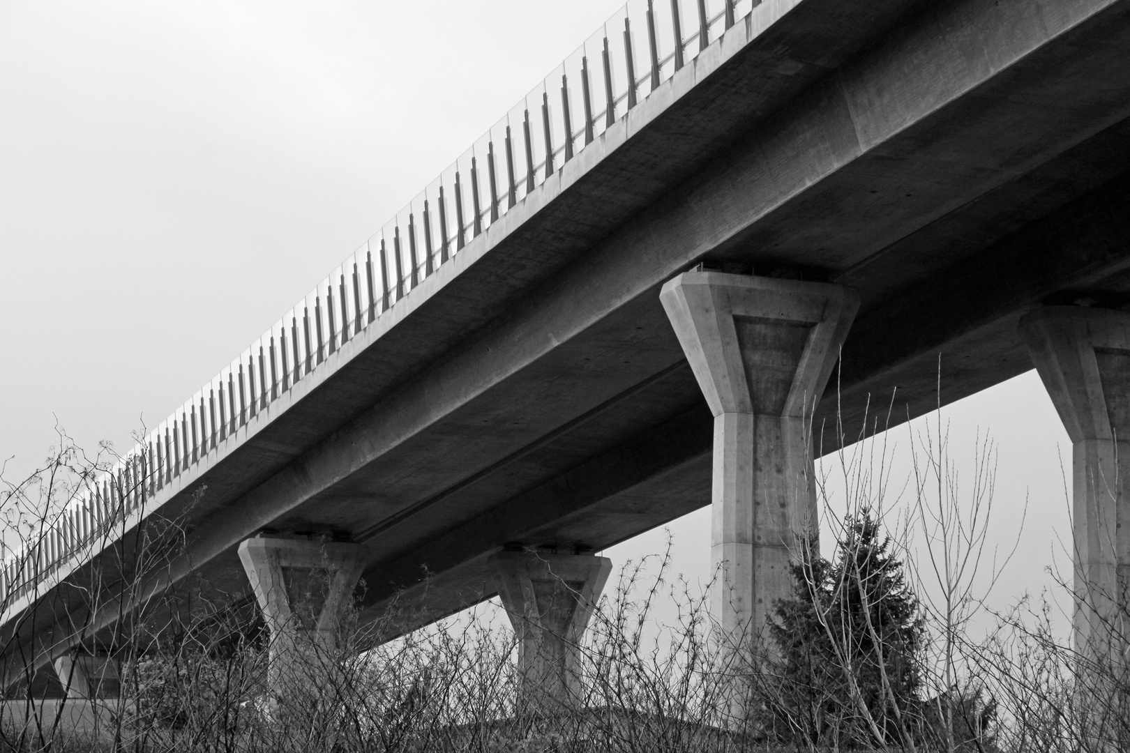 Autobahnbrücke