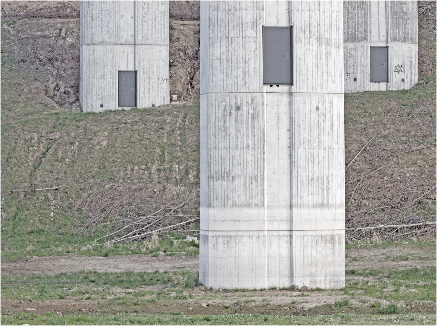 Autobahnbrücke II