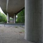 Autobahnbrücke - Landschaft im Kontrast - Bild 3