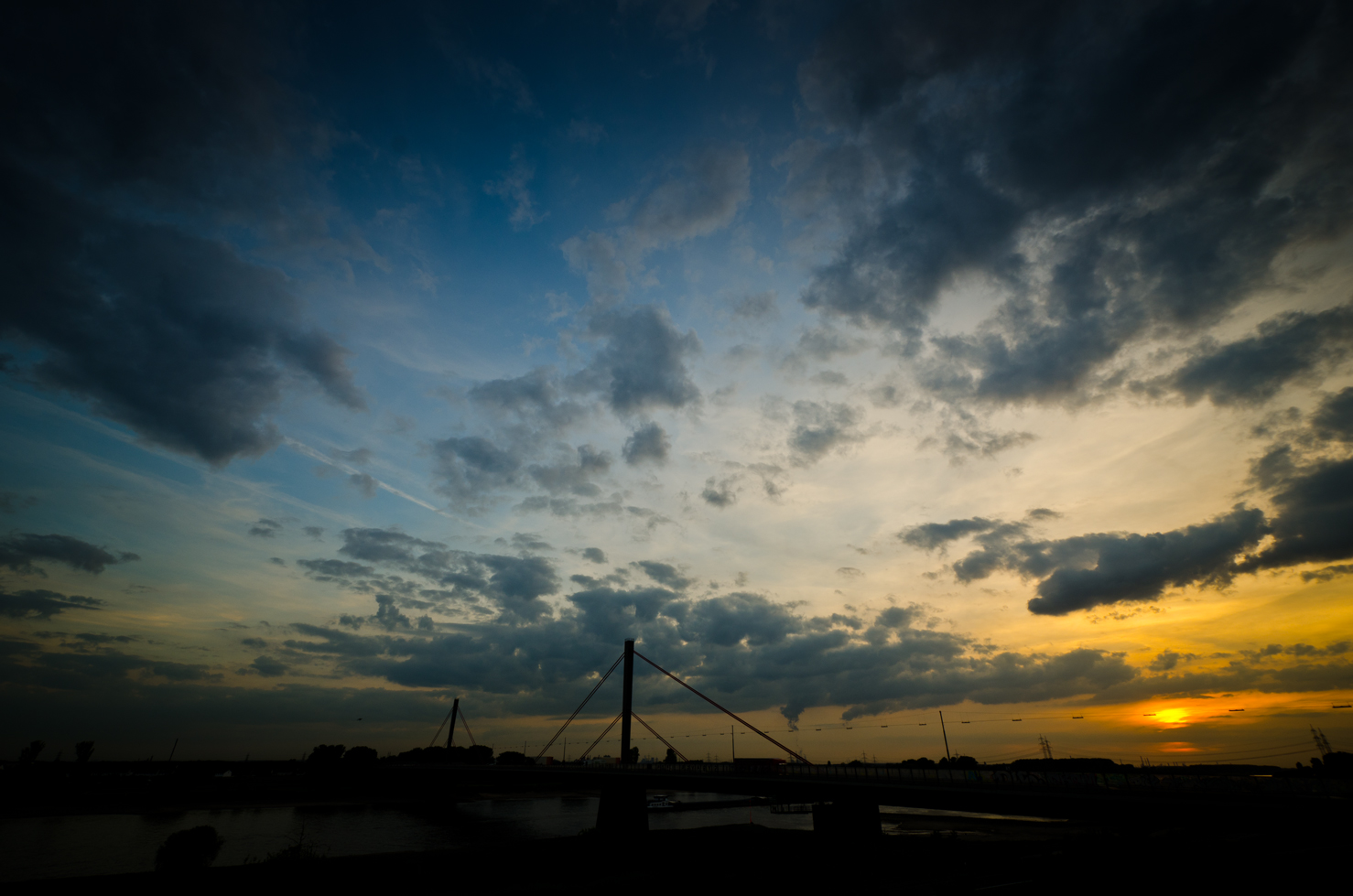 Autobahnbrücke Leverkusen, am Neulandpark