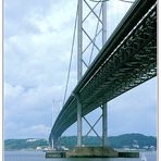 Autobahnbrücke über den Firth of Forth (Schottland)