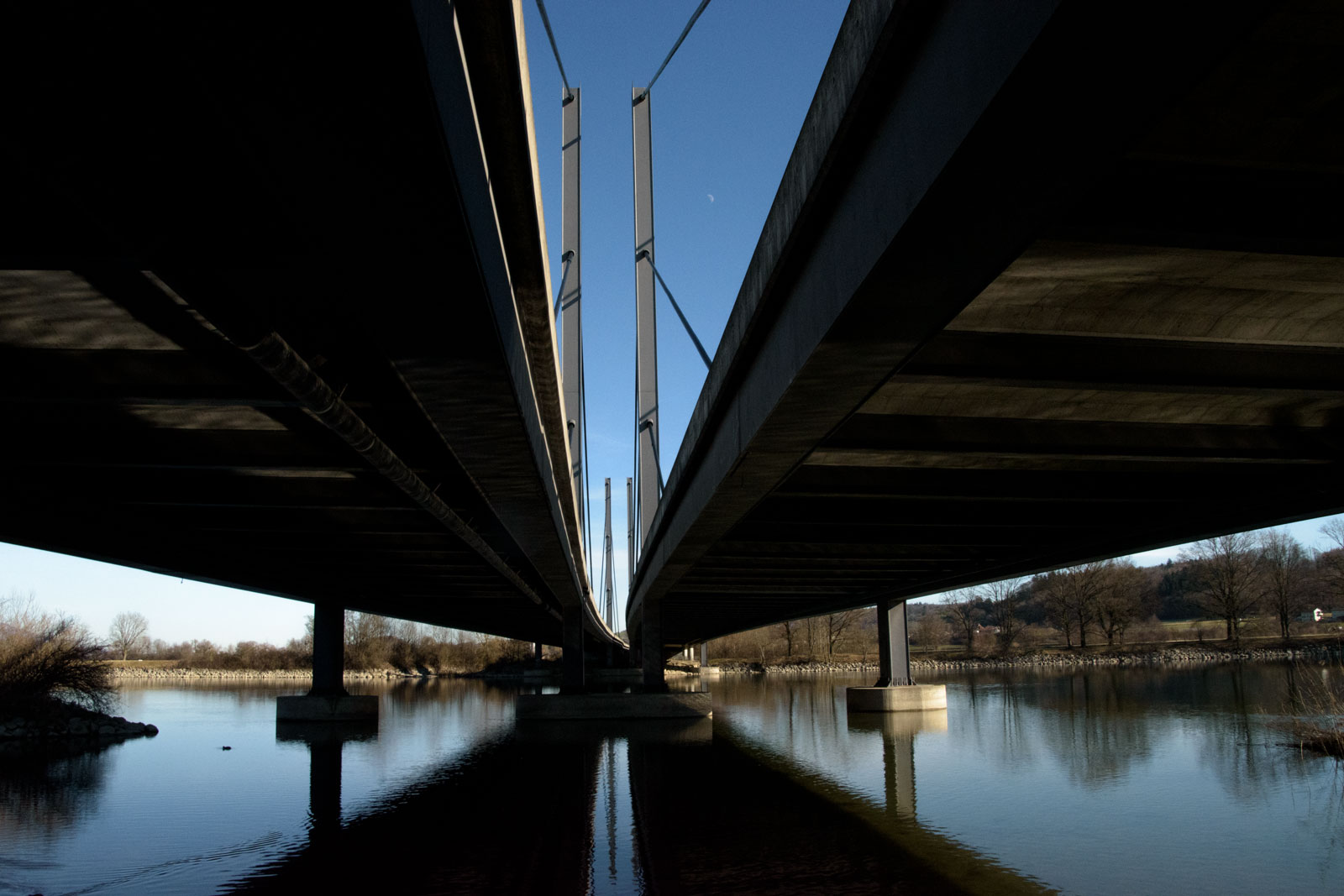 Autobahnbrücke über die Aare A5