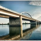 Autobahnbrücke über die Donau