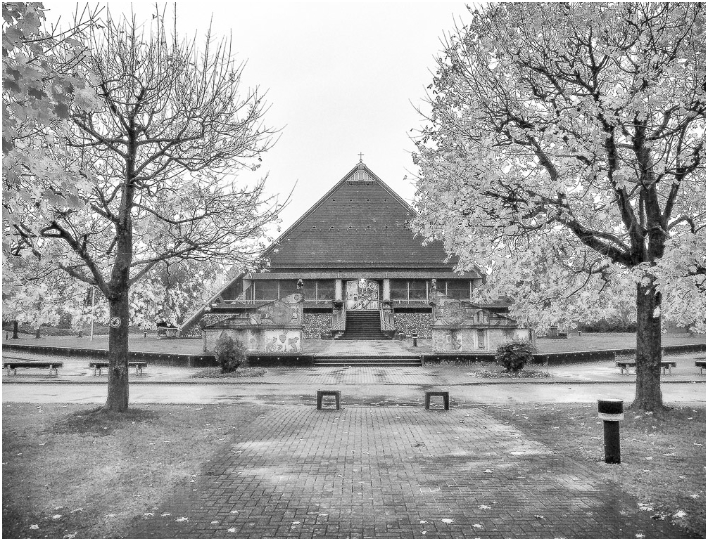 Autobahnkirche