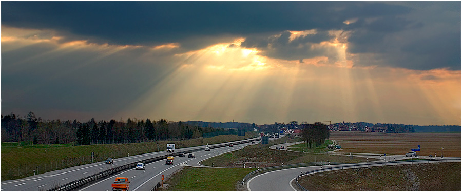 Autobahnromantik IV - Das Gesicht des Himmels