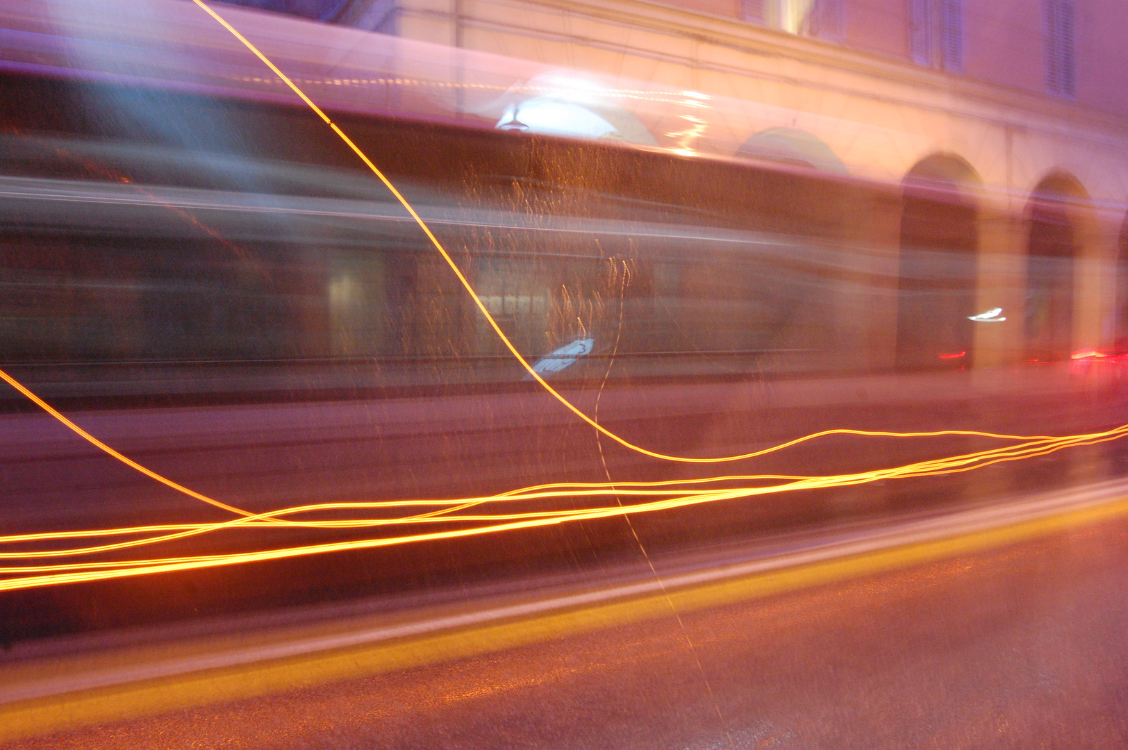 Autobus in corsa...cuore riflesso