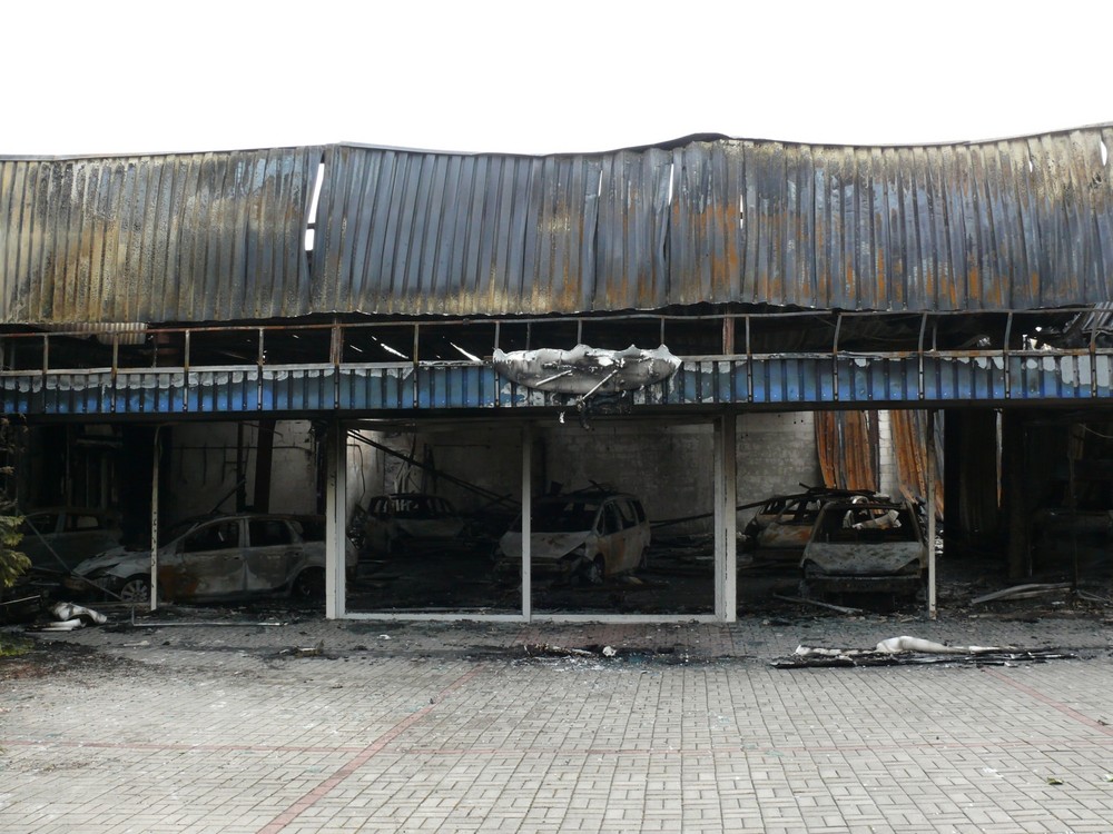 Autohaus nach Großbrand 5