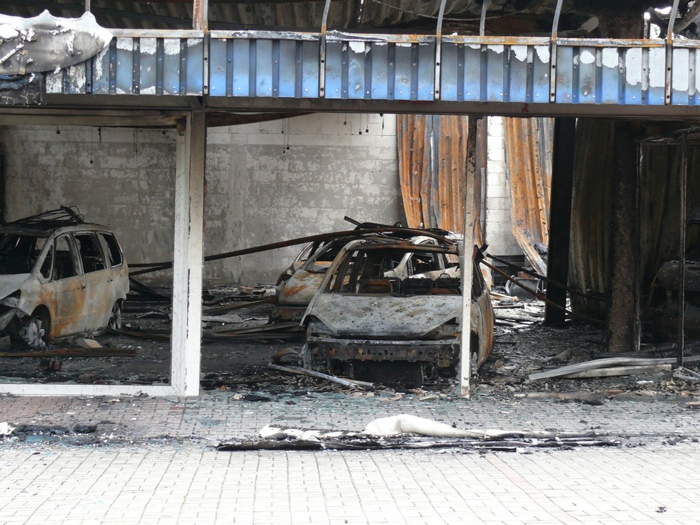 Autohaus nach Großbrand 6