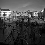 Automne à Bruges XX Bicyclettes à l'ombre