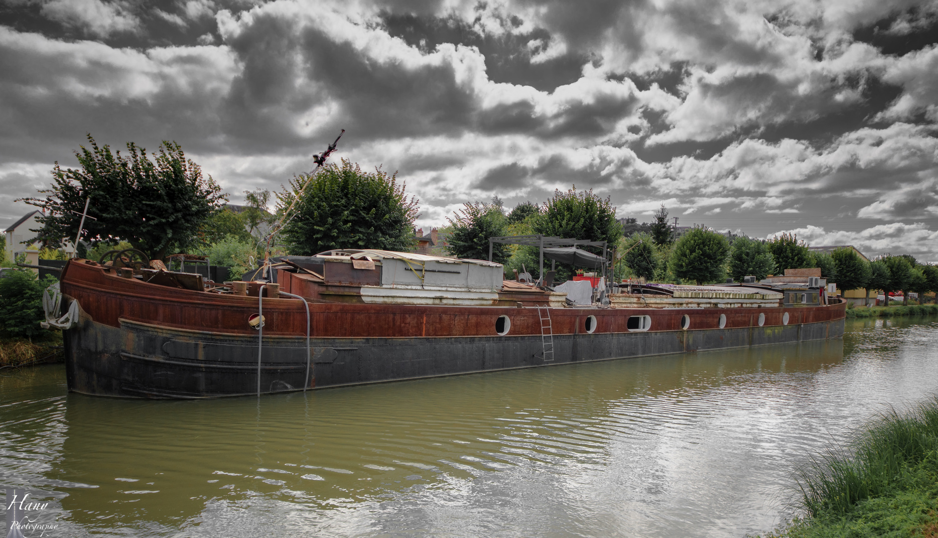 Automoteur de canal