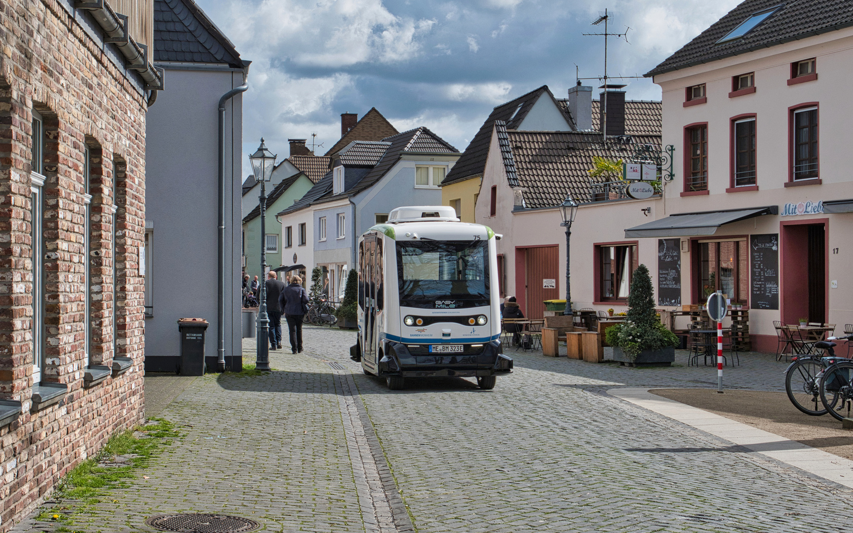 Autonomer Busbetrieb in Monheim am Rhein (1)