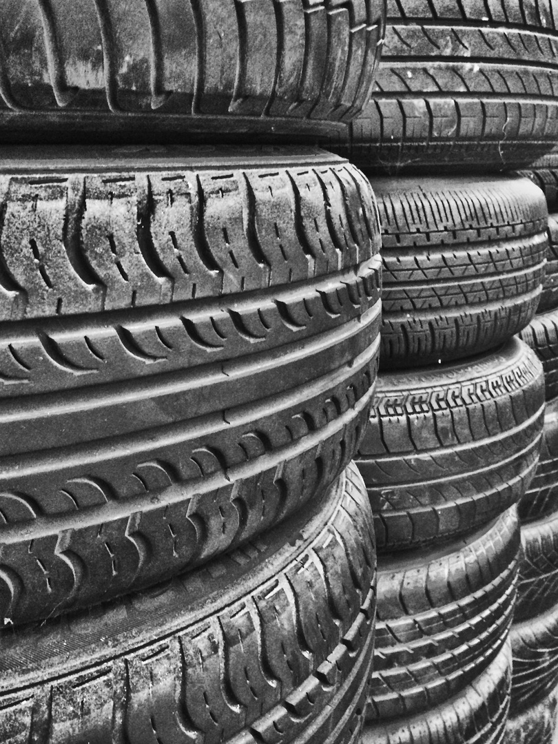 Autoreifen Foto Bild Abstraktes Monochrome Oldtimer Bilder Auf Fotocommunity