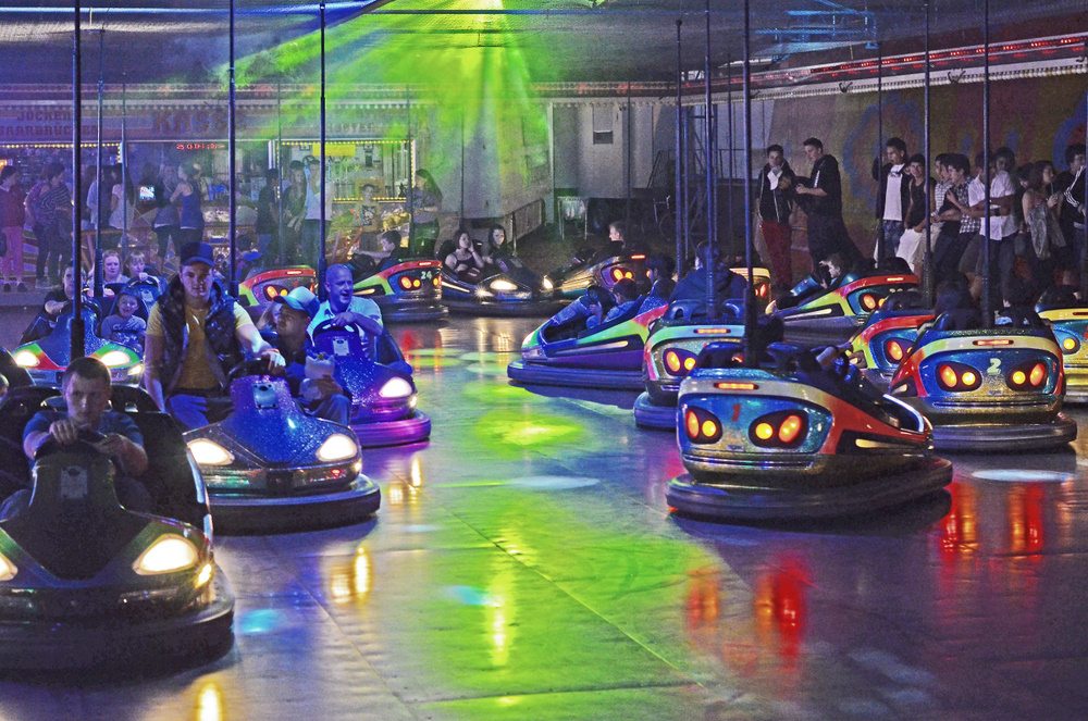 Autoscooter Foto & Bild erwachsene, menschen in der freizeit