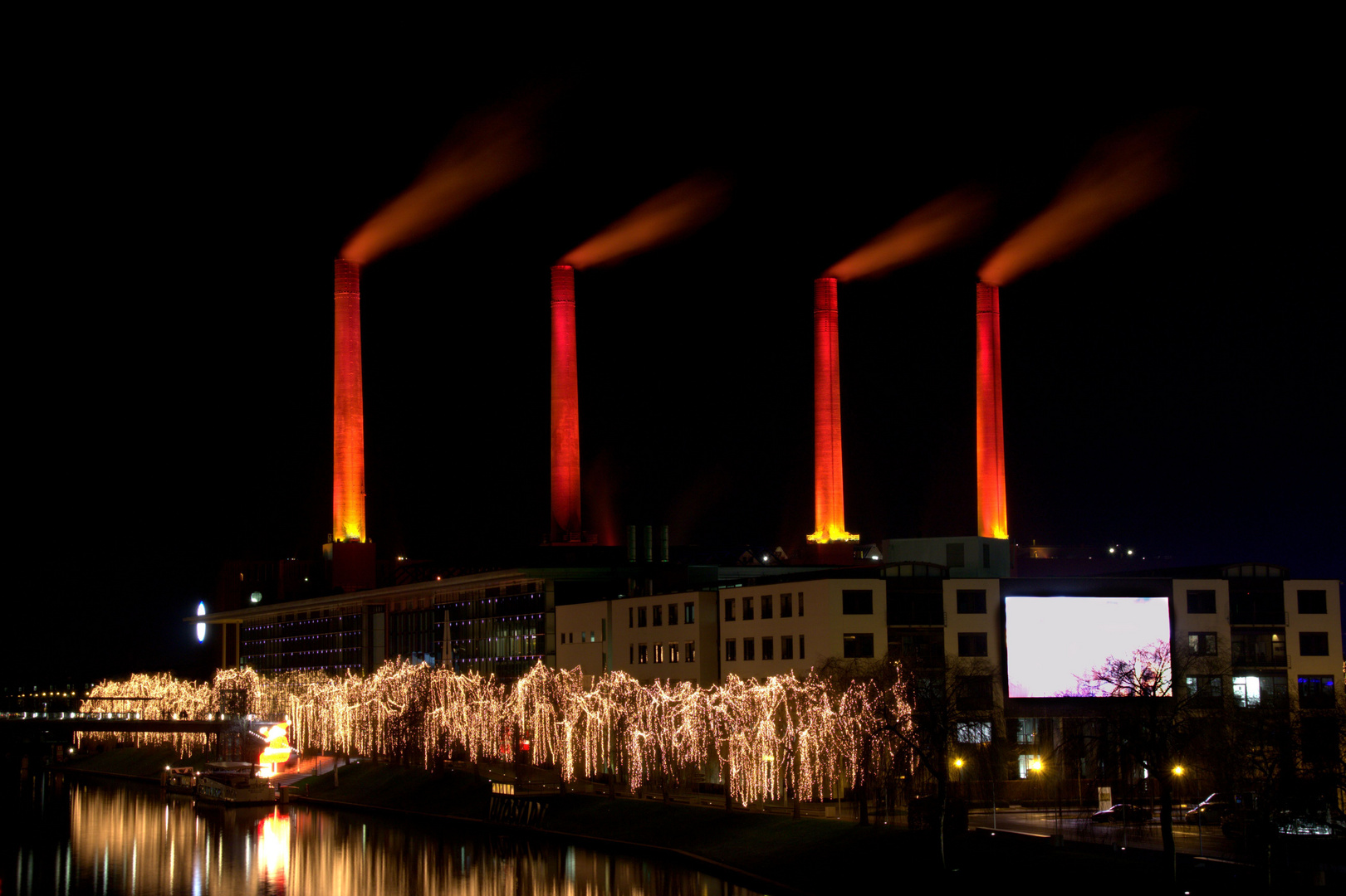 Autostadt bei nacht