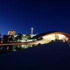 Autostadt Wolfsburg Porschepavilion bei Nacht