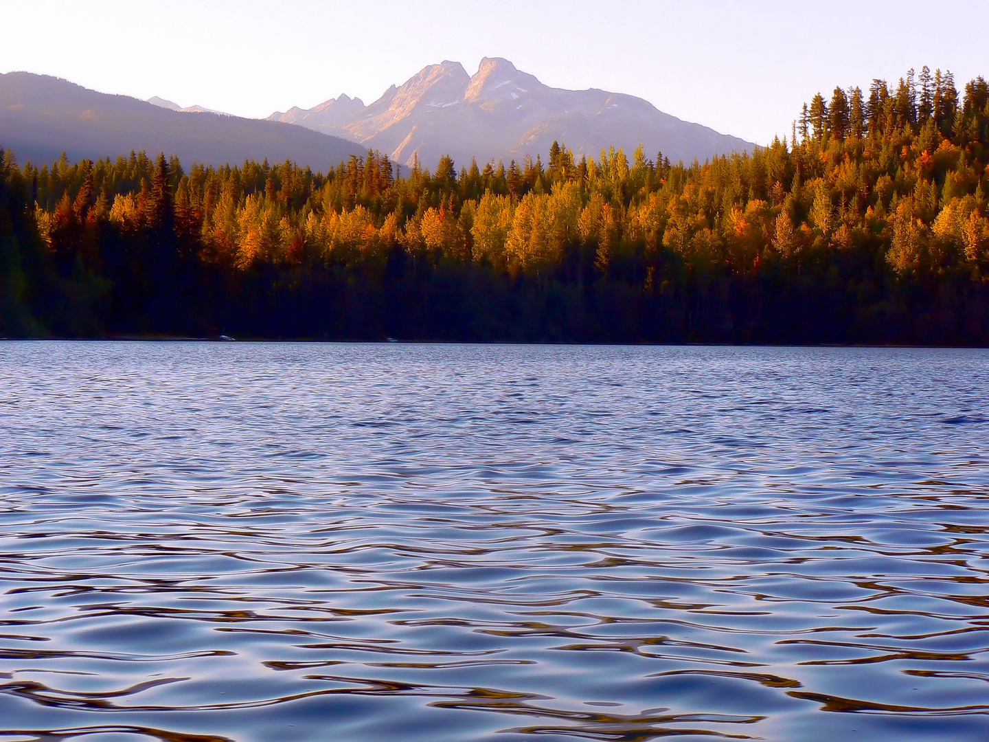 Autumn colours at Catherine Lake