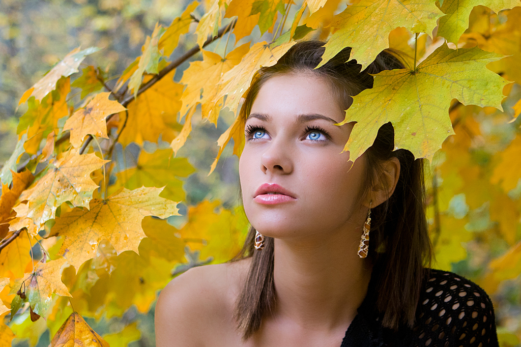 Autumn girl