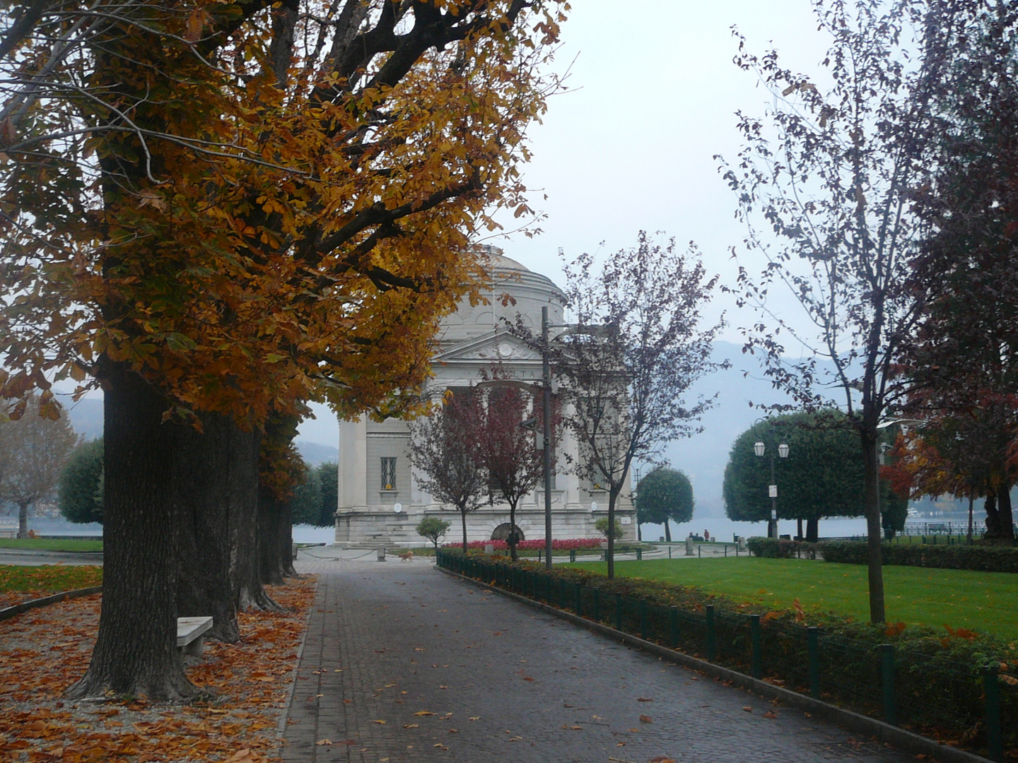 autunno e tempio voltiano