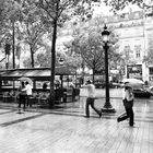 Aux Champs-Élysées ...