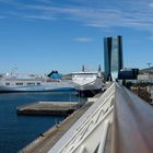 Aux terrasses du port à Marseille