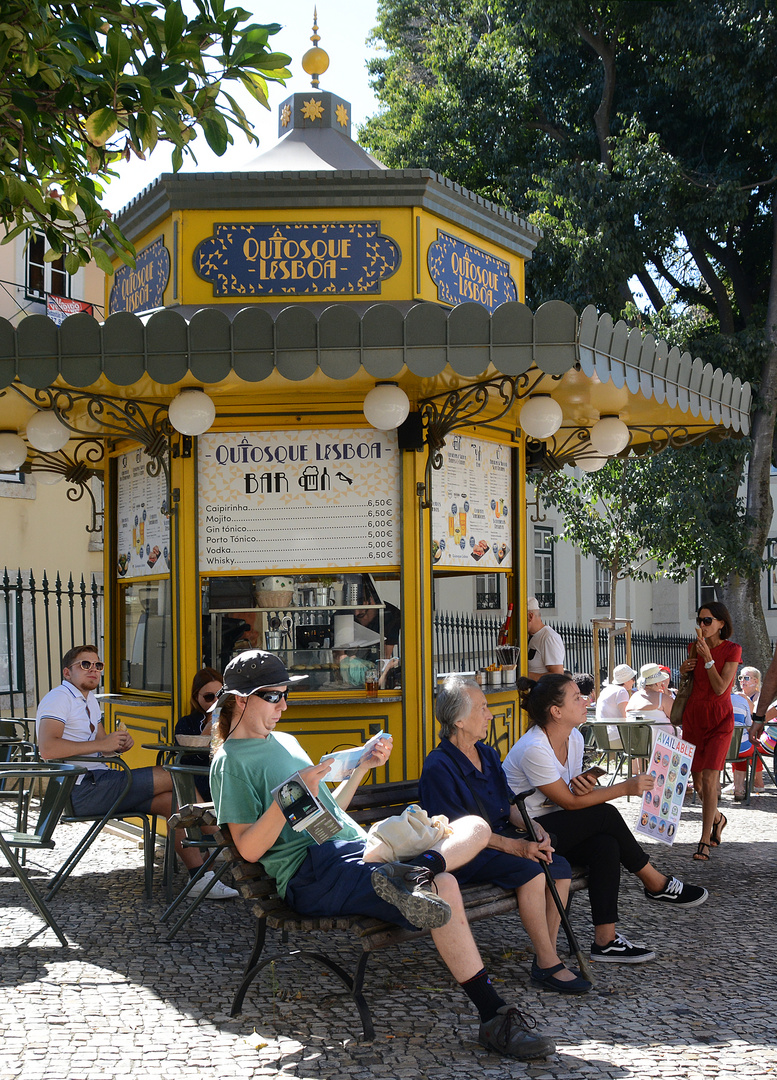 AVAILABLE - Quiosque Lisboa