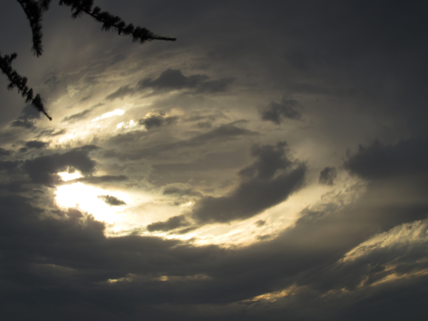 ..Avant l'orage..