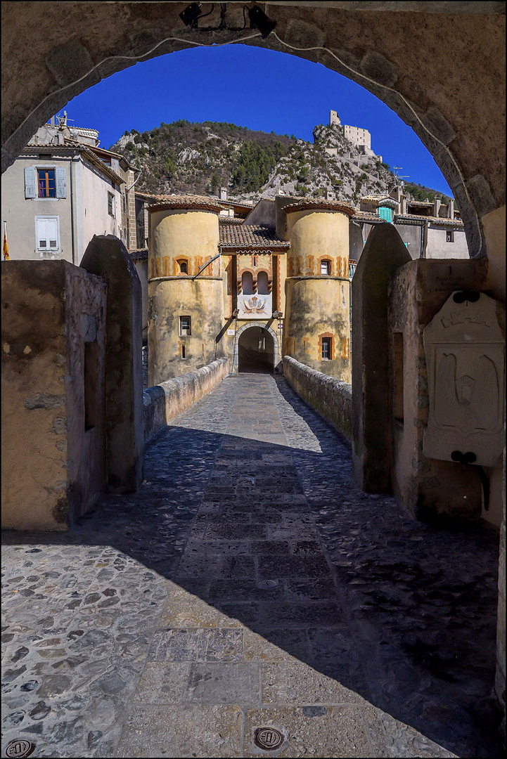 Avec au loin la citadelle